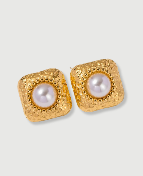 Eva Pearl Earrings